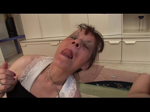 ❤️ Twee oma's en een opa hebben een triootje Super sex at us ❌