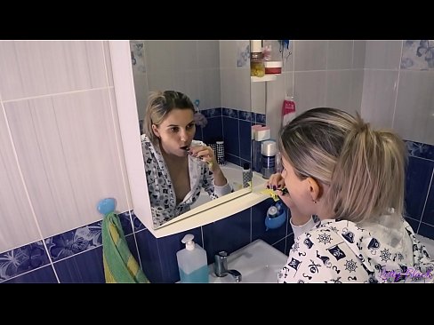❤️ Kappen met jong in pyjama eindigt oraal cum in kont - letty zwart Super sex at us ❌